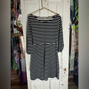 Striped Old Navy Knee Length Dress - Large